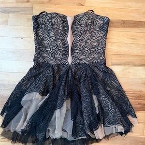 BCBG MAX AZRIA Norelle Dress